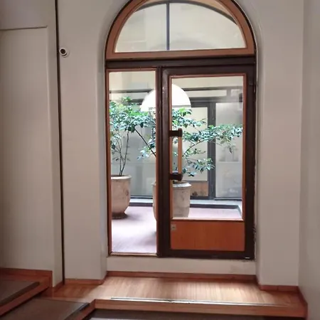 Bibi's House Гостевой дом