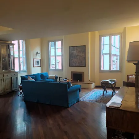 Bibi's House Гостевой дом *